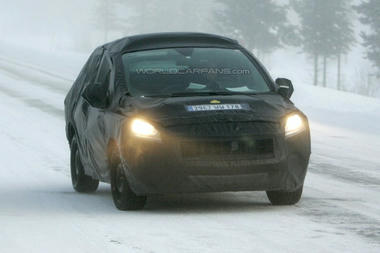 Peugeot3008-06.jpg