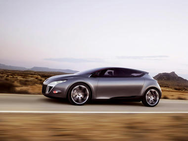 renault-megane-coupe-concept_11.jpg