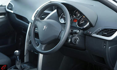 Peugeot207VAN-01.jpg