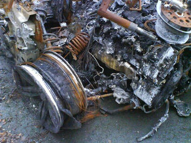 BMW-M6-fire-01.JPG