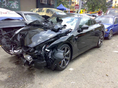 R35crash-06.jpg