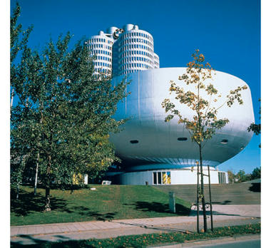 Porsche-museum-01.jpg