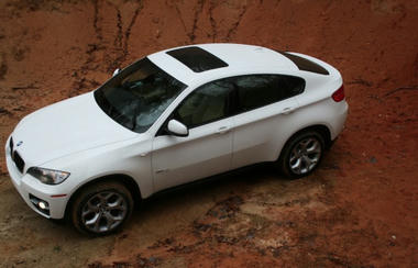 BMWX6-05.jpg