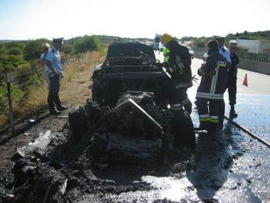 aston_martin_quemado_3.jpg