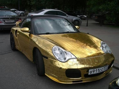 Golden-Porsche05.jpg