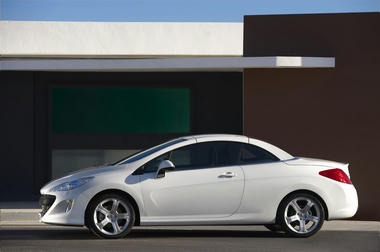 Peugeot_308cc_4.jpg