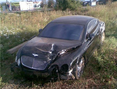 Bentley-Accident-0.jpg