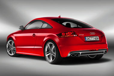 AUDI-TTS-01.jpg