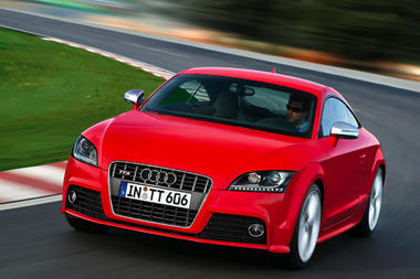 AUDI-TTS-03.jpg