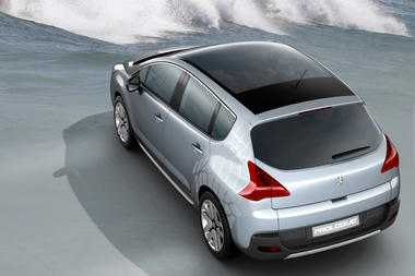 Peugeot-Hybrid-01.jpg