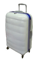Suitcase-03.jpg