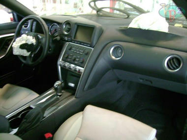 Nissan-GT-R-3.jpg