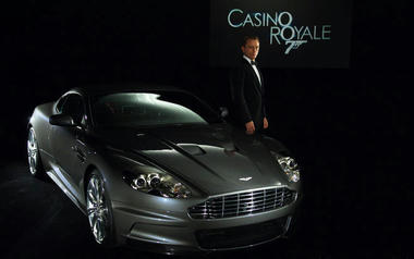 Jamesbond-03.jpg