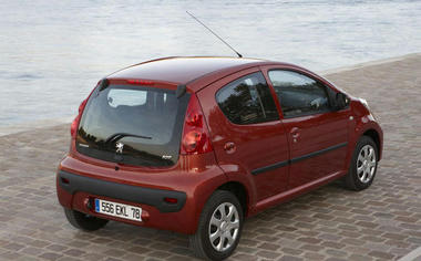 Peugeot107-03.jpg