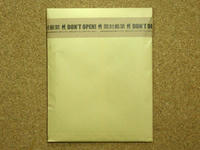 映画のパンフが入ってる封筒