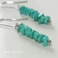 スリーピングビューティーターコイズのさざれのピアス