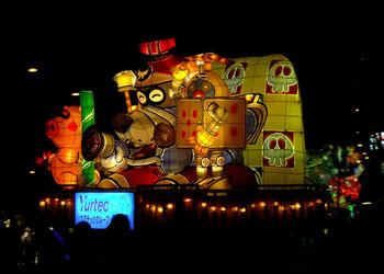 なんでヤッターマン!?