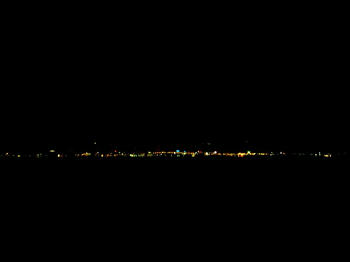 海の向こうの夜景