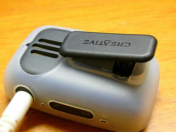 シリコンカバー + クリップ(脱着可能)