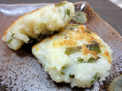 茎わかめのれんこん餅