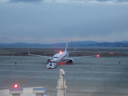 徳島空港にて