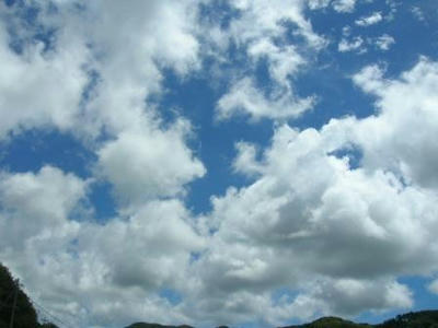 ふと空を見上げる