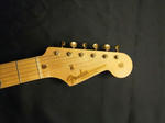 2009_0529GUITAR0008_640.jpg