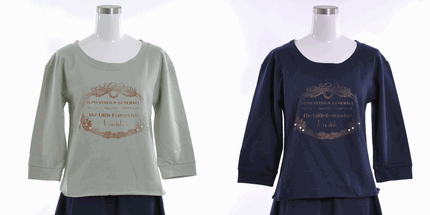 UNRELISH ロゴプリントプルオーバー