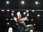 勝鬨を上げるKen