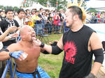 野橋の髭をつかむKen