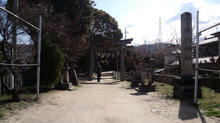 hatamonojinjya02.jpg