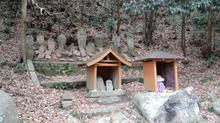 yonakiishi08.jpg