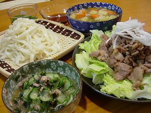 きゅうりとわかめとシーチキンの酢の物