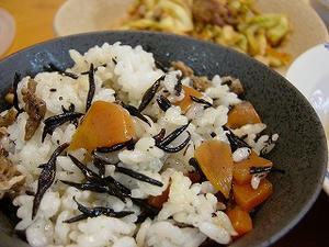 ひじきご飯