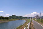 山に川。まんまだけどこういうのいいなぁ。山の眺めが付くだけでなんてこんなにかわるのだろう?