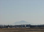けど独立峰であるが故に、この近辺ではものすごく目立つんですよね。ちなみにこの日は富士山も結構よく見えました。