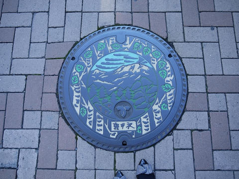 マンホール