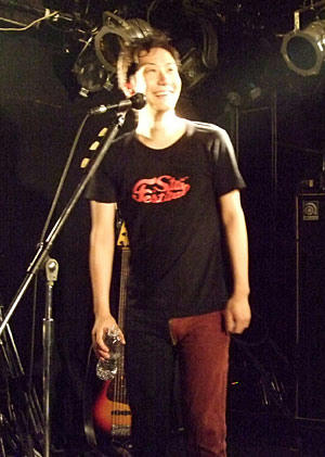 100705zf
