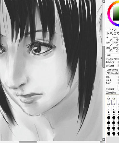 何か