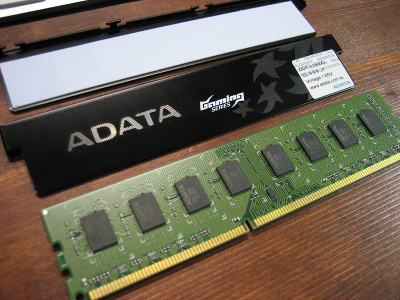 ADATA XPG GS AX3U1600GC4G9-2Gのヒートスプレッダを剥がしてみた｜するめを食べながら覚え書き