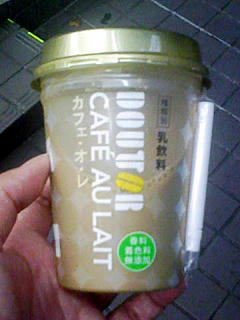 DOUTOR CAFE AU LAIT