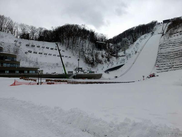 大倉山シャンツェ全景