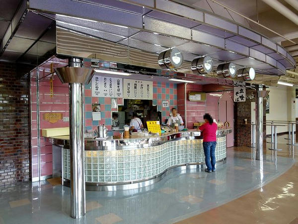 2F売店というか立喰そばコーナー