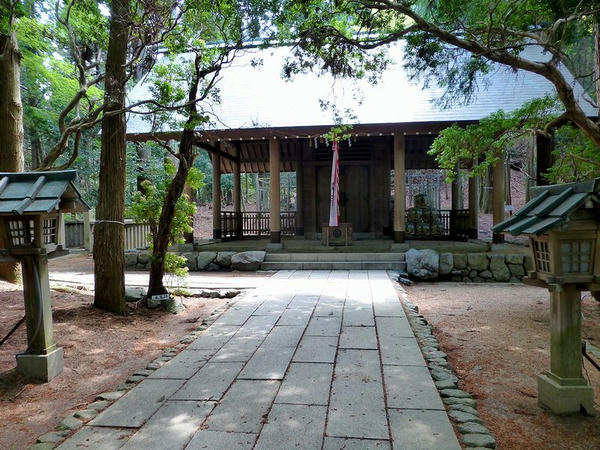 千早神社本殿
