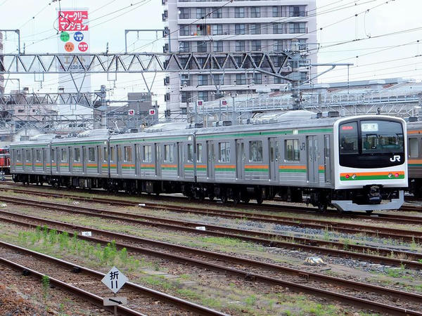 湘南色の205系電車
