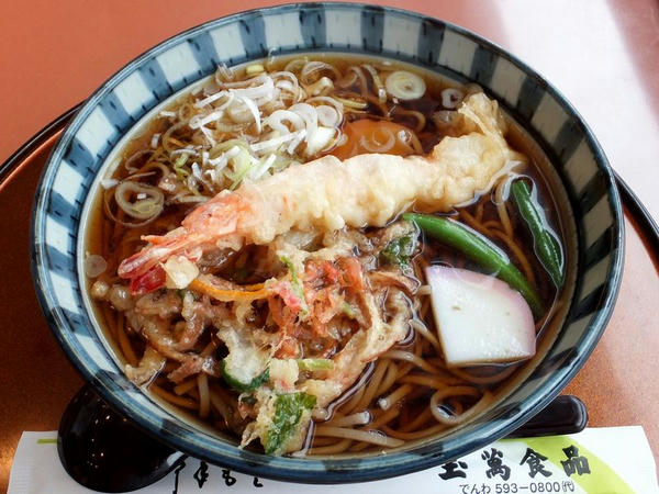 天ぷらそば 800円