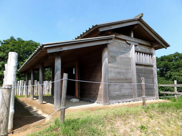 水洗厠舎跡（すいせんかわやあと）(2)