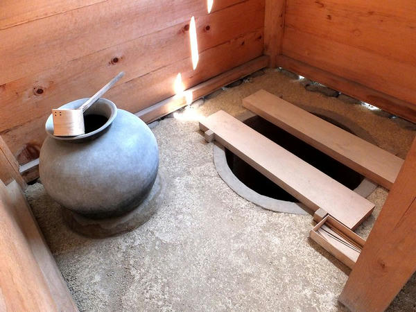 厠の個室内部