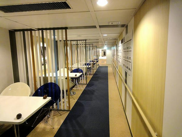 ブルードルフィンの船内(2)