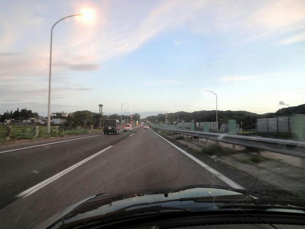 夕暮れの東北道を